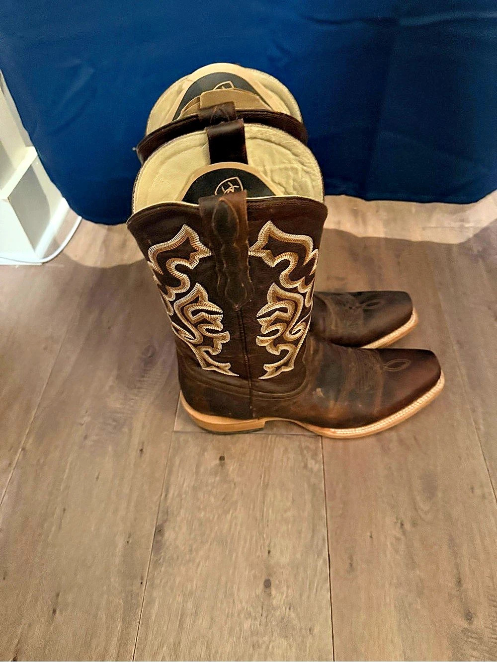 Captain Embroidered Western Boots in Brown 13D
